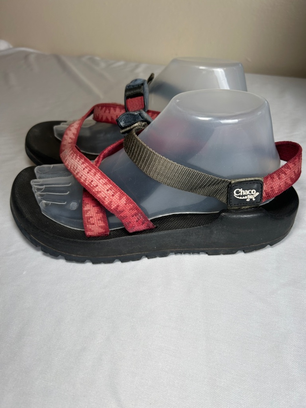 Chaco Adjustable Strap Classic Sandal Burgundy Size 9 - Picture 6 of 16